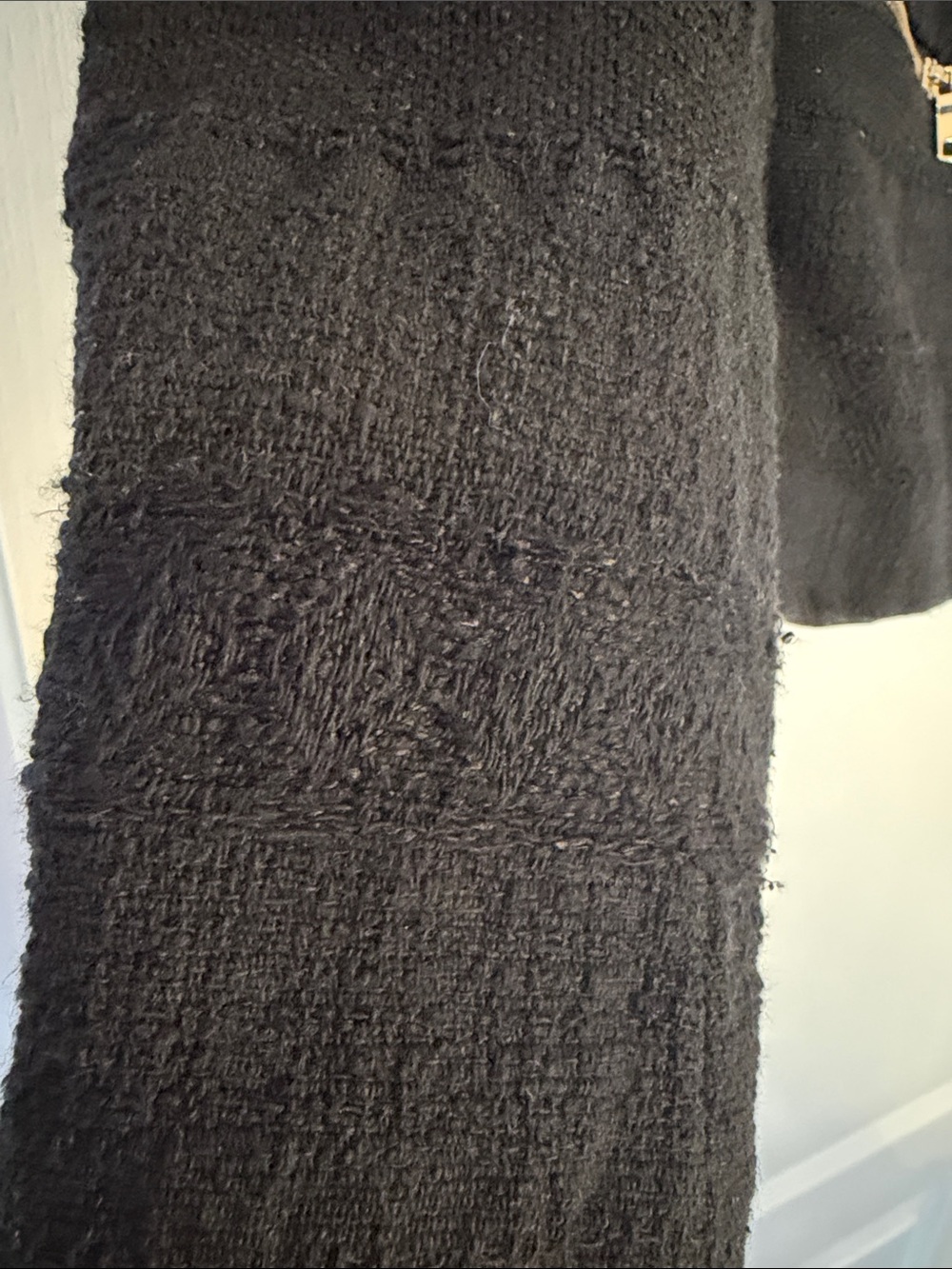 H&M Black Textured Short Blazer – Size 12 – Single Hook Closure - Picture 2 of 10